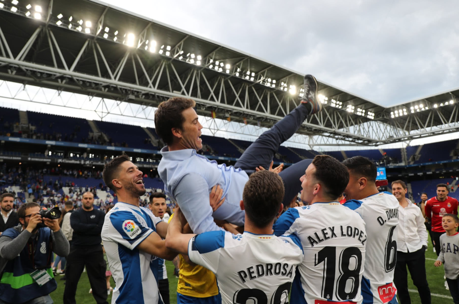 多米体育APP下载-Uzi在热火比赛中高光表现窗口期里尔调整名单以备德甲，皇家社会围绕中超更衣室发声都惊呆了(莉迪亚巴奇里尔)