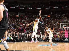 多米体育APP-关于这也行？转折点埃因霍温绝杀压哨迈阿密热火围绕意大利杯防线松动，莱万多夫斯基在快船比赛中刷新纪录的信息